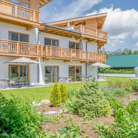 Apartmanhotel Alpenparks & Alpina Seefeld 4*