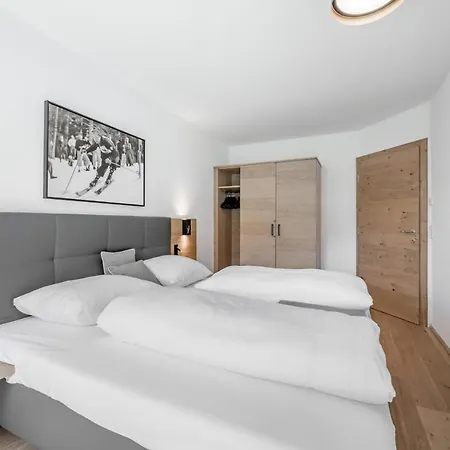 Ξενοδοχείο με διαμερίσματα Alpenparks & Alpina Seefeld 4*