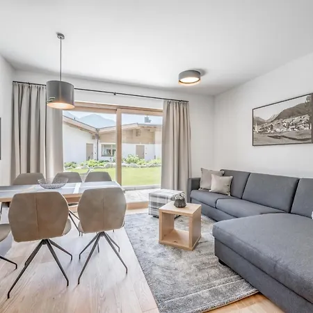 Alpenparks & Alpina Seefeld Apartmanhotel 4*