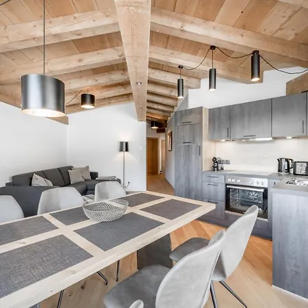 Alpenparks & Alpina Seefeld 4* Ζέεφελντ