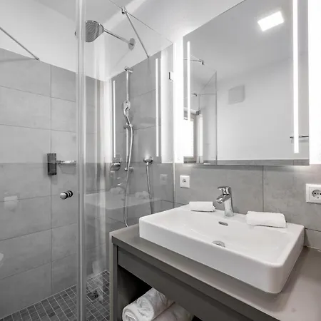 Alpenparks & Alpina Seefeld Ξενοδοχείο με διαμερίσματα Ζέεφελντ